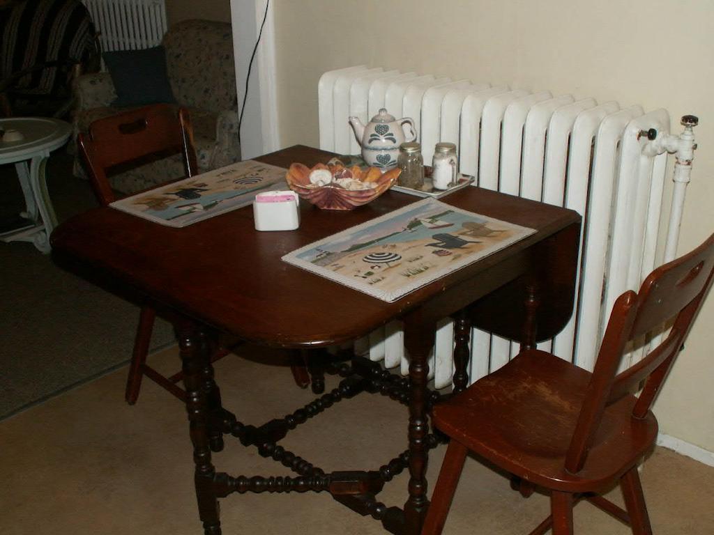 Canalside Restaurant, Inn&Kitchen Store Port Colborne Zimmer foto